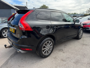 2017 Volvo Xc60 2.4 D5 R-Design Nav SUV 5dr Diesel Auto AWD Euro 6 (s/s) (220 Ps) in Black — image 6