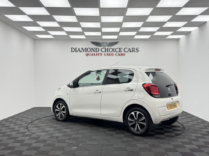 2018 Citroen C1 1.2 Puretech Flair in White — image 4