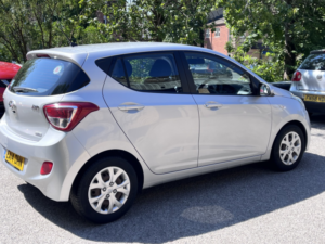 2014 Hyundai I10 1.2 Se Hatchback 5dr Petrol Manual Euro 5 (87 Ps) in Silver — image 4