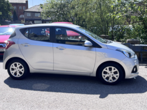 2014 Hyundai I10 1.2 Se Hatchback 5dr Petrol Manual Euro 5 (87 Ps) in Silver — image 5