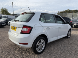 2020 Skoda Fabia 1.0 Se in White — image 2