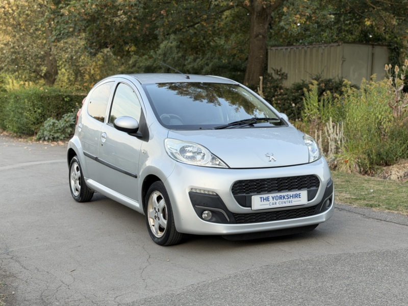 2012 Peugeot 107 1.0 12v Allure in Silver — image 1