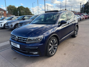 2018 Volkswagen Tiguan 2.0 Tsi R-Line DSG 4motion Euro 6 (s/s) 5dr in Blue — image 5