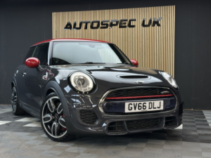 2016 MINI Hatch 2.0 John Cooper Works 3-Door Hatch in Grey — image 2