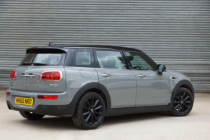 2015 MINI Clubman 1.5 Clubman Cooper in Grey — image 3