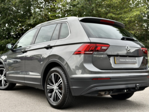 2017 Volkswagen Tiguan 2.0 Tdi Bluemotion Tech Se Navigation in Grey — image 6