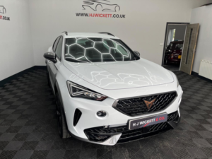 2024 Cupra Formentor 1.5 Tsi V2 DSG Euro 6 (s/s) 5dr in White — image 5
