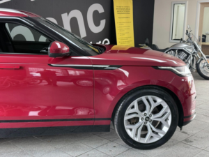 2018 Land Rover Range Rover Velar 2.0 P300 Hse Auto 4WD Euro 6 (s/s) 5dr in Red — image 6
