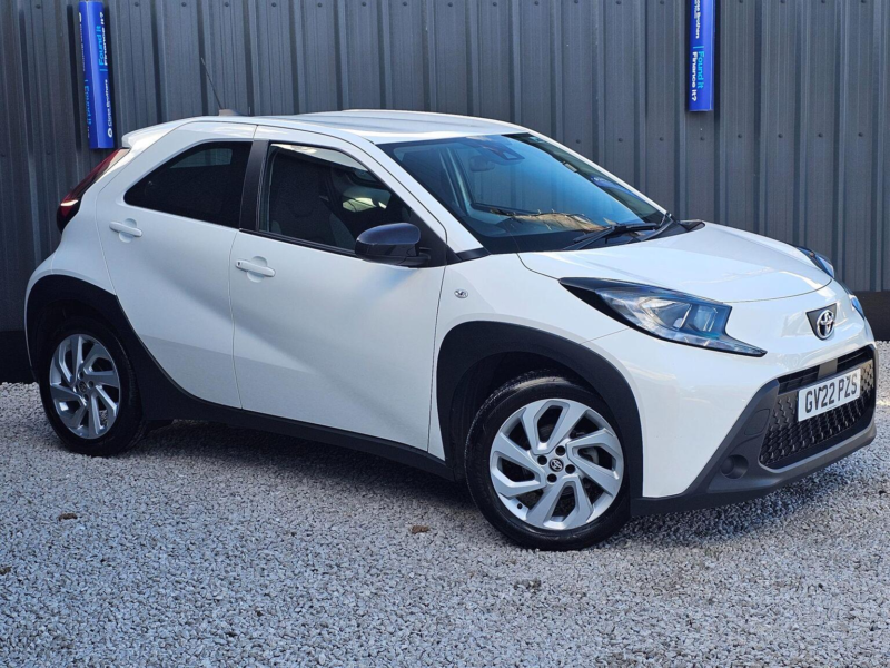 2022 Toyota Aygo X 1.0 Vvt-I Pure X-Shift Euro 6 (s/s) 5dr in White — image 1