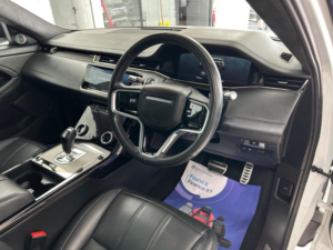 2022 Land Rover Range Rover Evoque 1.5 P300e 12.2kwh Autobiography Auto 4WD Euro 6 (s/s) 5dr in White — image 6