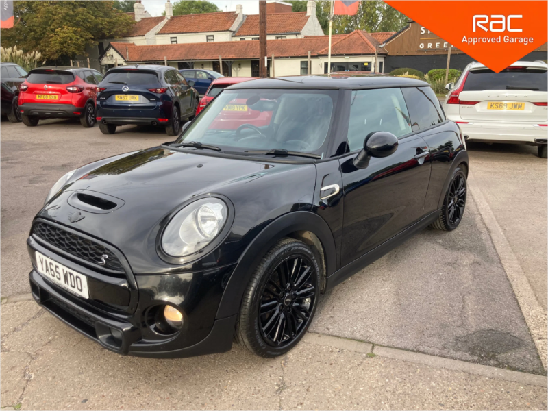 2016 MINI Hatch 2.0 Cooper S Hatchback 3dr Petrol Manual Euro 6 (s/s) (192 Ps) in Black — image 1