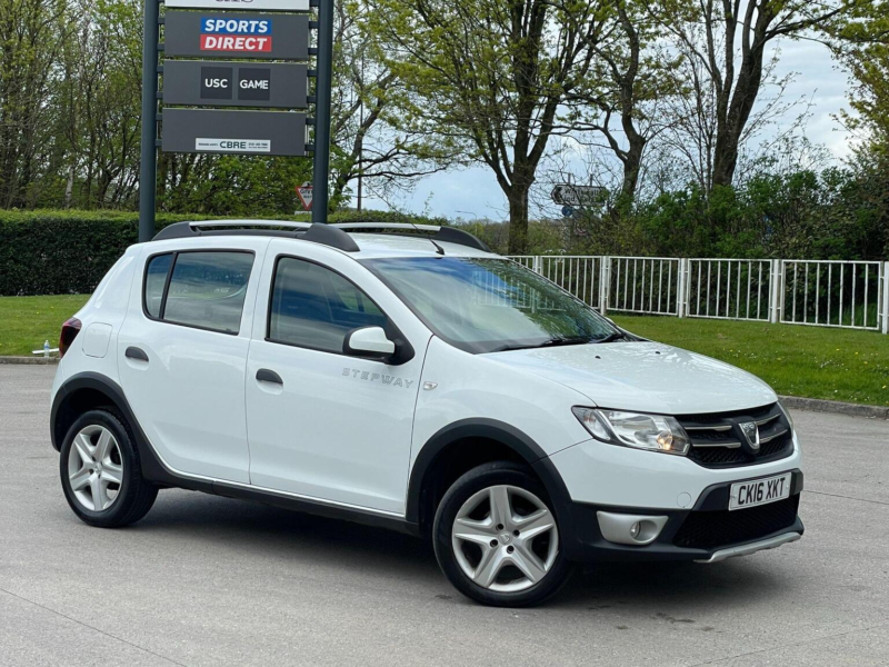 2016 Dacia Sandero Stepway 1.5 Dci Laureate Euro 6 (s/s) 5dr in White — image 1