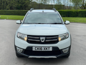 2016 Dacia Sandero Stepway 1.5 Dci Laureate Euro 6 (s/s) 5dr in White — image 2