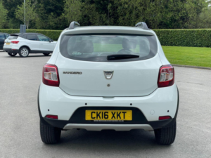 2016 Dacia Sandero Stepway 1.5 Dci Laureate Euro 6 (s/s) 5dr in White — image 6