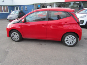 2018 Toyota Aygo 1.0 Vvt-I X-Play in Red — image 2