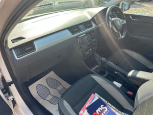 2016 Skoda Rapid Spaceback 1.4 Tdi Se Tech in White — image 6