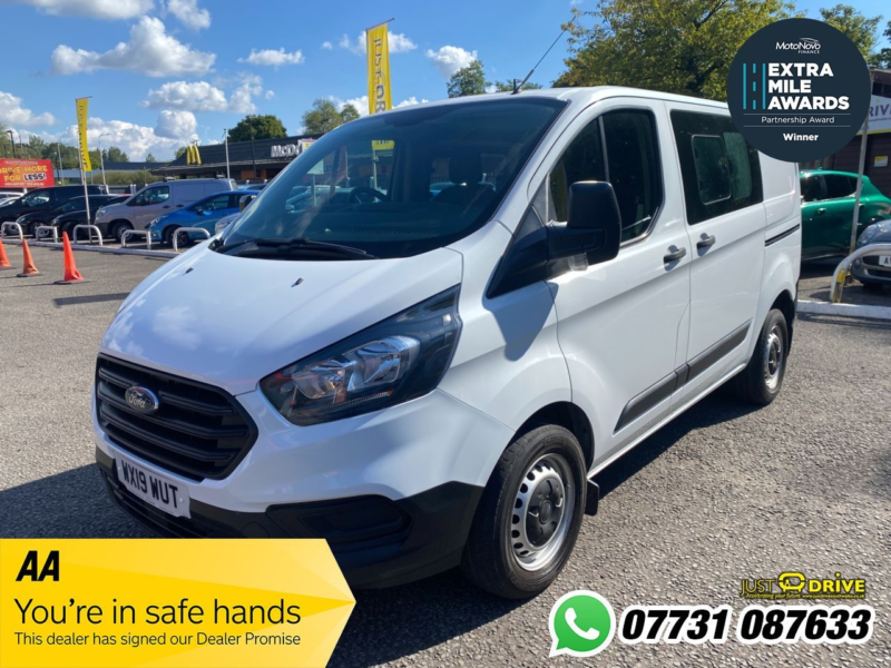2019 Ford Transit Custom 2.0 320 Ecoblue Crew Van Double Cab 5dr Diesel Manual L1 H1 Euro 6 (6 Seat) (105 Ps) in White — image 1