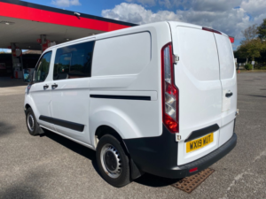 2019 Ford Transit Custom 2.0 320 Ecoblue Crew Van Double Cab 5dr Diesel Manual L1 H1 Euro 6 (6 Seat) (105 Ps) in White — image 4