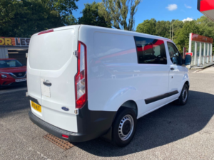 2019 Ford Transit Custom 2.0 320 Ecoblue Crew Van Double Cab 5dr Diesel Manual L1 H1 Euro 6 (6 Seat) (105 Ps) in White — image 6