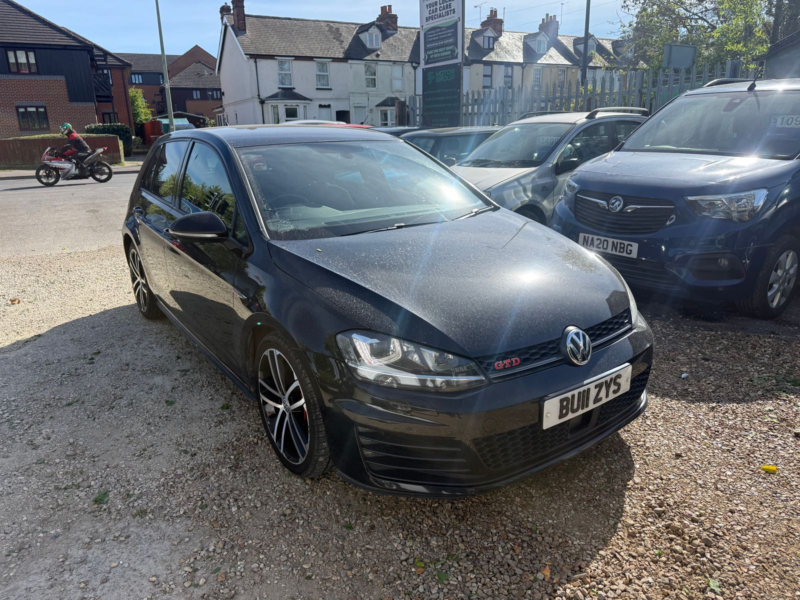 2016 Volkswagen Golf 2.0 Tdi Bluemotion Tech Gtd Hatchback 5dr Diesel Manual Euro 6 (s/s) (184 Ps) in Black — image 1