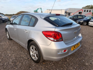 2013 Chevrolet Cruze 1.6 Lt Euro 5 5dr in Silver — image 5
