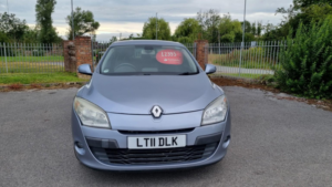 2011 Renault Megane 1.6 16v Dynamique Tomtom in Blue — image 6