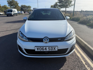 2014 Volkswagen Golf 2.0 Tdi Bluemotion Tech Gtd Euro 6 (s/s) 5dr in White — image 2