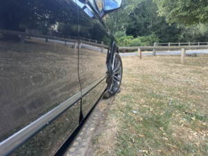 2017 Volkswagen Tiguan 2.0 Tsi Bluemotion Tech R-Line in Black — image 5