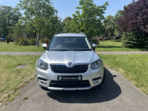 2016 Skoda Yeti 1.2 Tsi Se L in Silver — image 2