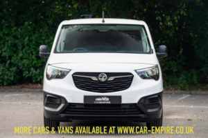 2019 Vauxhall Combo 1.6 Turbo D 2300 Edition in White — image 2