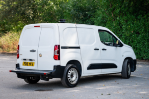 2019 Vauxhall Combo 1.6 Turbo D 2300 Edition in White — image 5