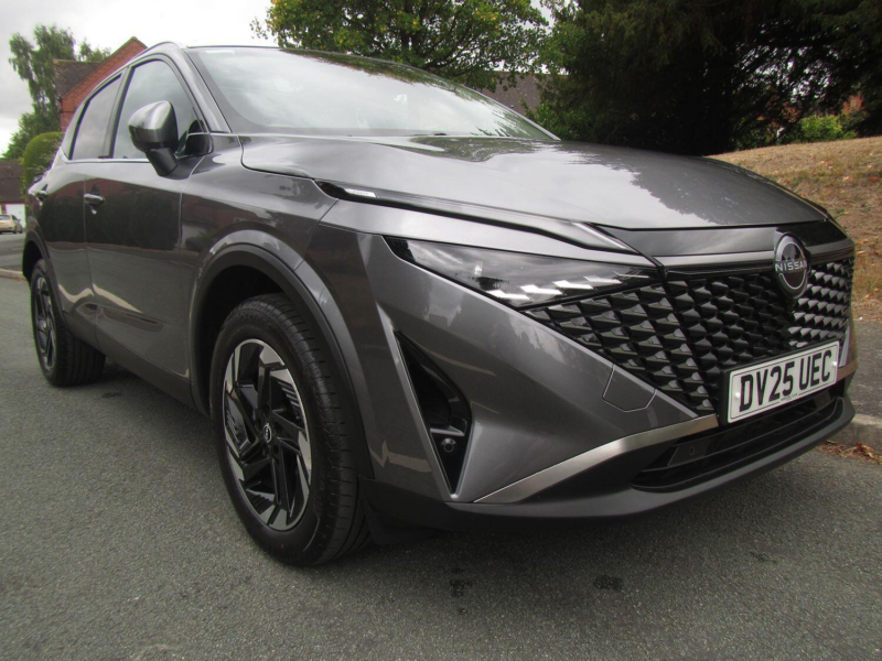 2025 Nissan Qashqai 1.3 Dig-T Mhev N-Connecta - Repaired Cat S in Grey — image 1