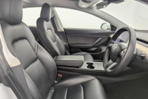 2020 Tesla Model 3 Standard Range Plus Saloon 4dr Electric Auto Rwd (241 Bhp) in White — image 3