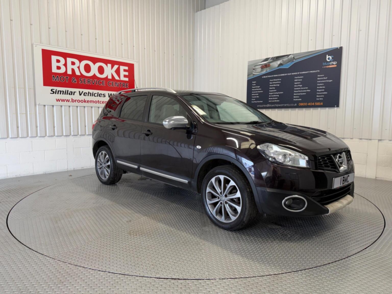2013 Nissan Qashqai+2 1.5 Dci Tekna 2WD Euro 5 5dr (avm) in Black — image 1