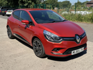 2018 Renault Clio 1.5 Iconic Dci 90 My18 in Red — image 4