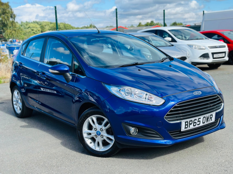 2015 Ford Fiesta 1.0 T Ecoboost Zetec in Blue — image 1