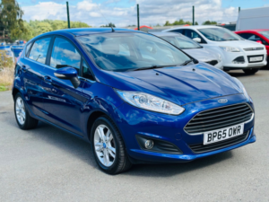 2015 Ford Fiesta 1.0 T Ecoboost Zetec in Blue — image 4