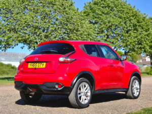 2015 Nissan Juke 1.6 Acenta Xtron Euro 6 5dr in Red — image 6