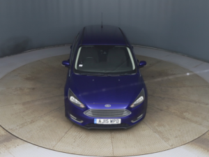 2015 Ford Focus 1.5 Tdci Titanium in Blue — image 2