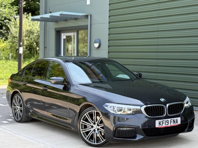 2019 BMW 5 Series 2.0 530e 9.2kwh M Sport Auto Euro 6 (s/s) 4dr in Black — image 1