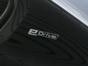 2019 BMW 5 Series 2.0 530e 9.2kwh M Sport Auto Euro 6 (s/s) 4dr in Black — image 5