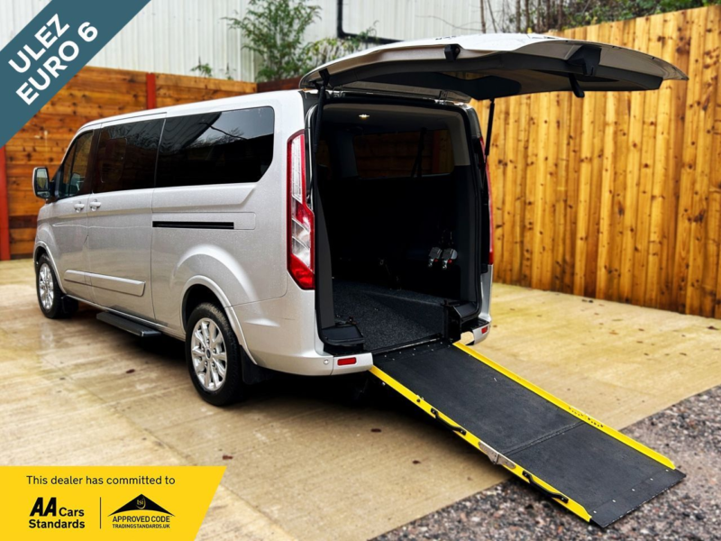 2020 Ford Tourneo Custom L2 Lwb 7 SEAT Auto Wheelchair Accessible Disabled Access Vehicle Wav in Silver — image 1