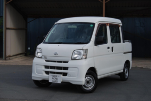 2010 Daihatsu Hijet Cargo 4d Deck Van in White — image 3