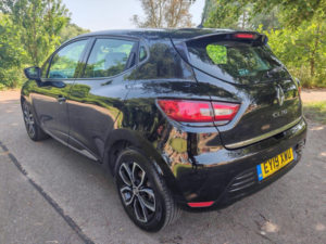 2019 Renault Clio 0.9 Tce Play Euro 6 (s/s) 5dr in Black — image 5