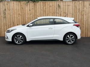 2015 Hyundai I20 1.2 Se in White — image 3