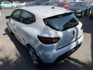 2014 Renault Clio 1.2 Dynamique Medianav 1.2 16v 75 in White — image 5