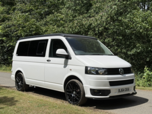 2014 Volkswagen Transporter 2.0 Tdi Bluemotion Tech T30 Startline in White — image 3