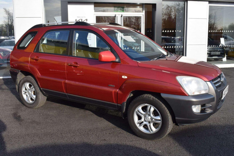 2005 Kia Sportage 2.0 Crdi Xe in Red — image 1