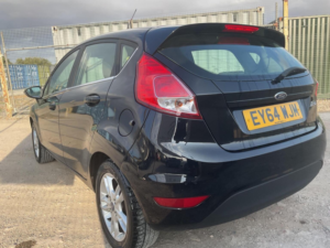 2014 Ford Fiesta 1.25 Zetec Euro 5 5dr in Black — image 3