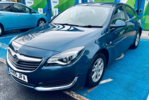 2015 Vauxhall Insignia 2.0 Cdti Design Hatchback 5dr Diesel Auto Euro 5 (130 Ps) in Blue — image 5